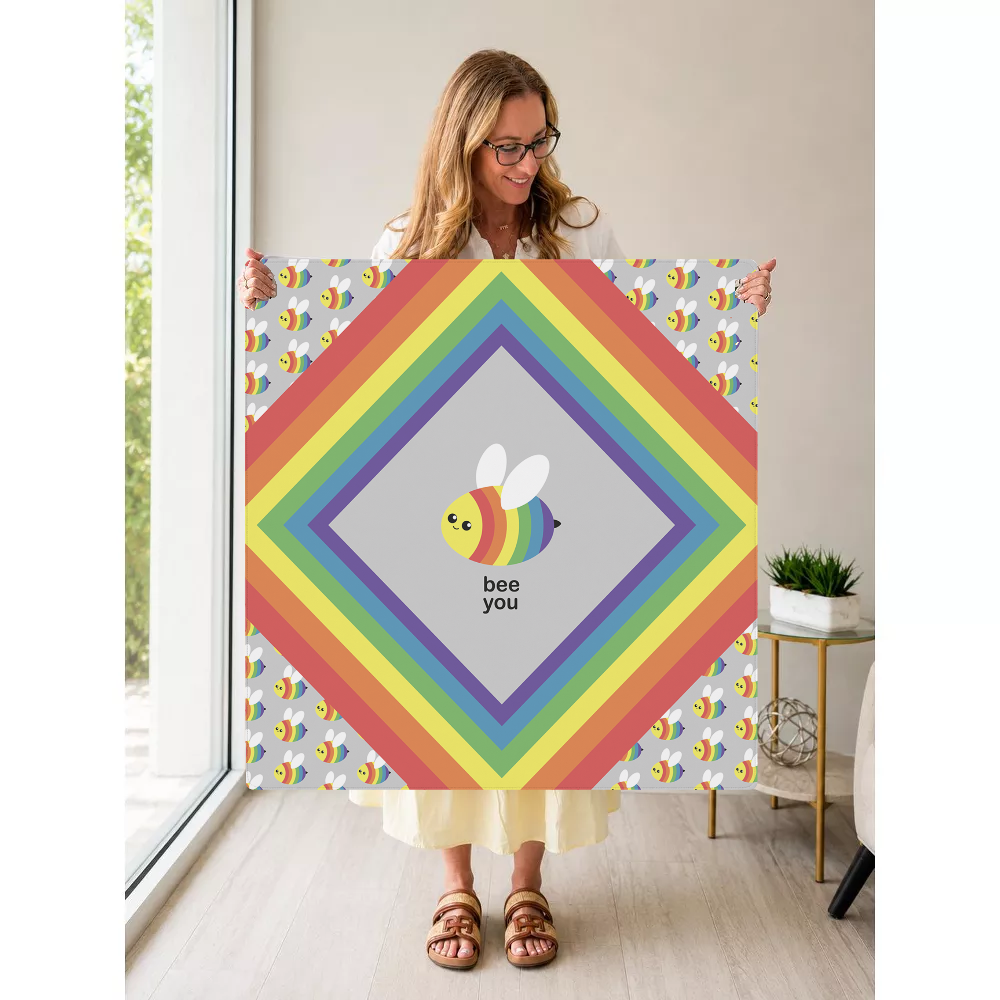 Bee You Tiful mahjong mat — Held Mat Portrait