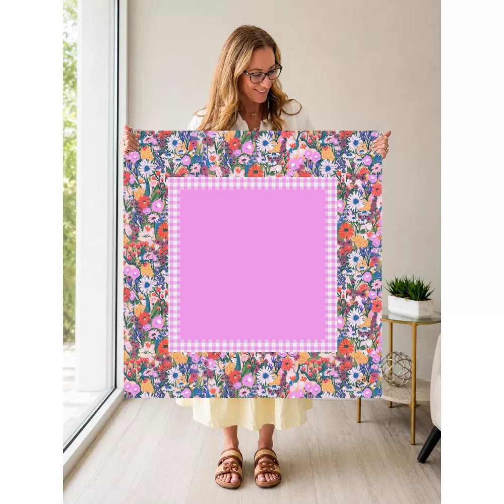Bubble Gum Daphne mahjong mat — Held Mat Portrait