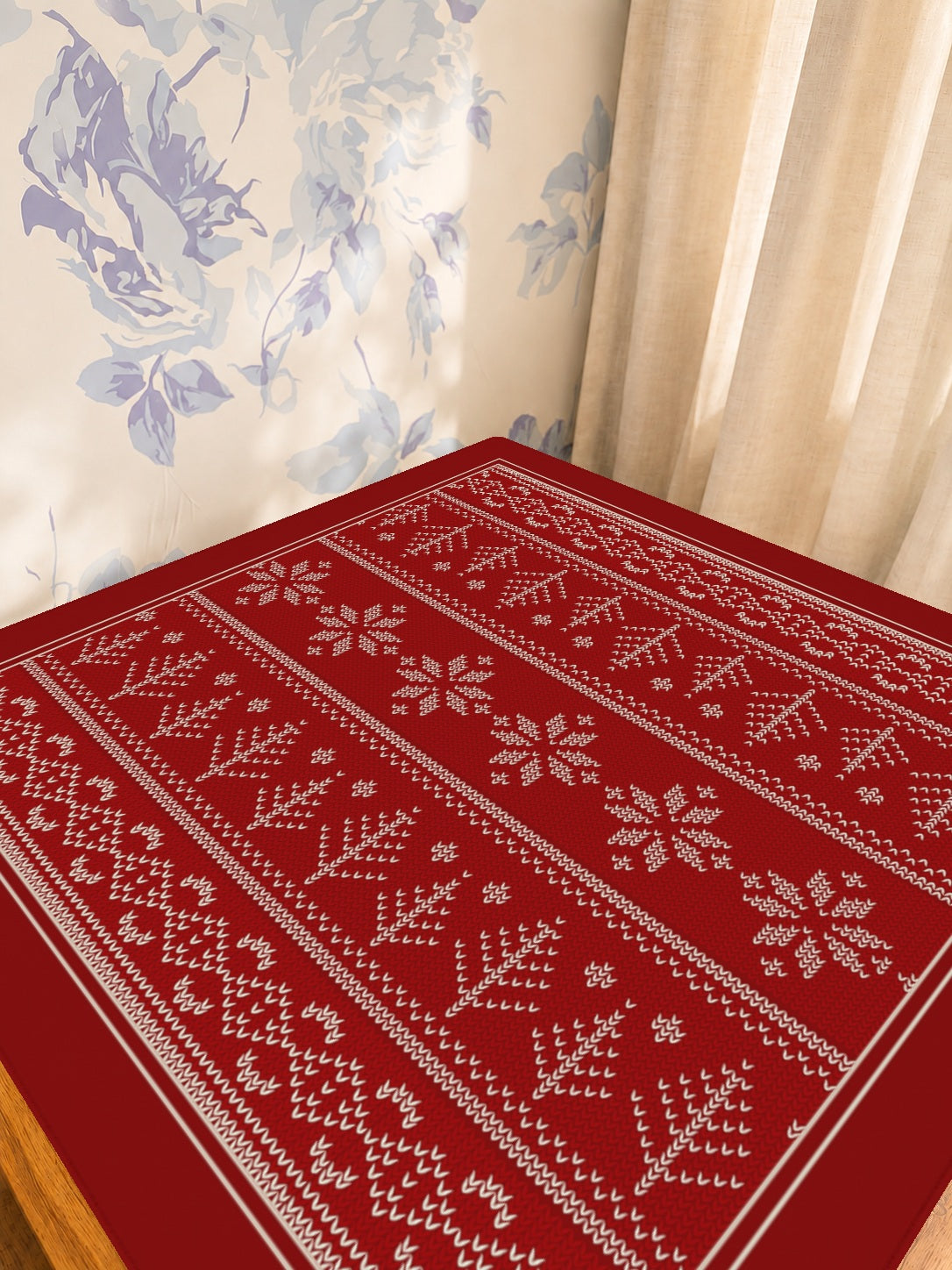 Mahjong by SI™ Fair Isle Be Home for Christmas Mahjong Mat — Sunlit Detail [studio-detail-square]