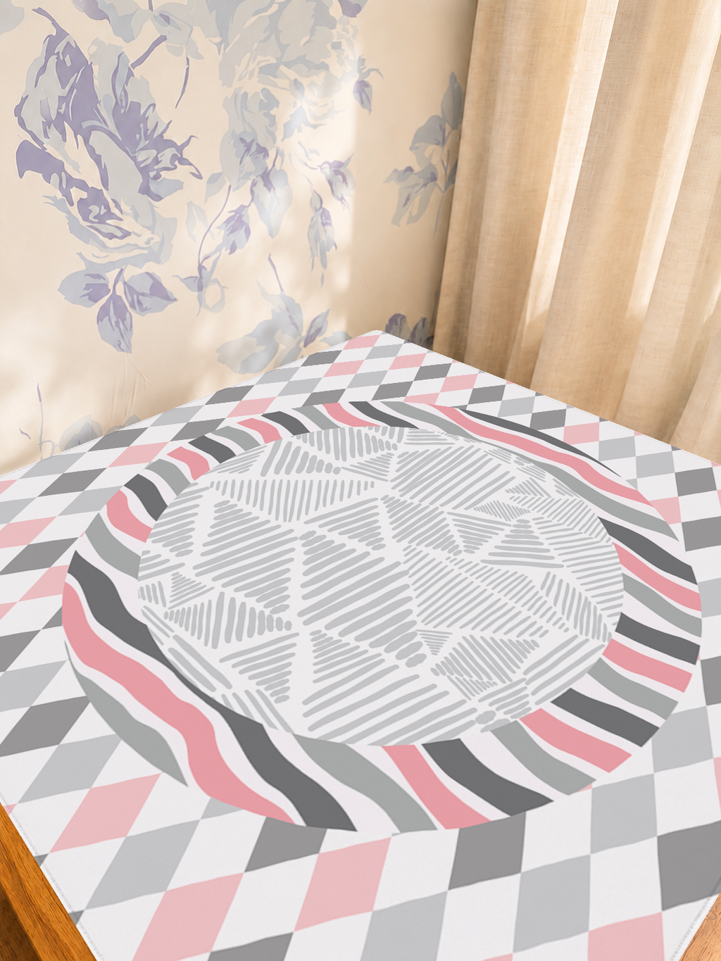 Harlequin Hearts mahjong mat — Sunlit Detail