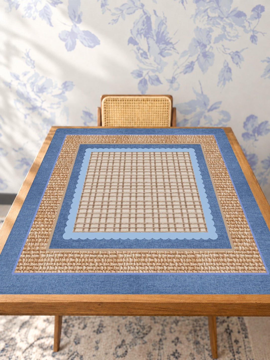 Nantucket — Studio Table Angle [studio-angle-square]