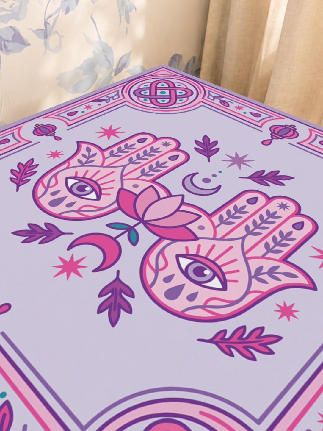 Mahjong by SI™ Palm Read My Tiles Mahjong Mat — Sunlit Close-up [sunlit-closeup-square]